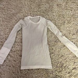 long sleeve lululemon swiftly